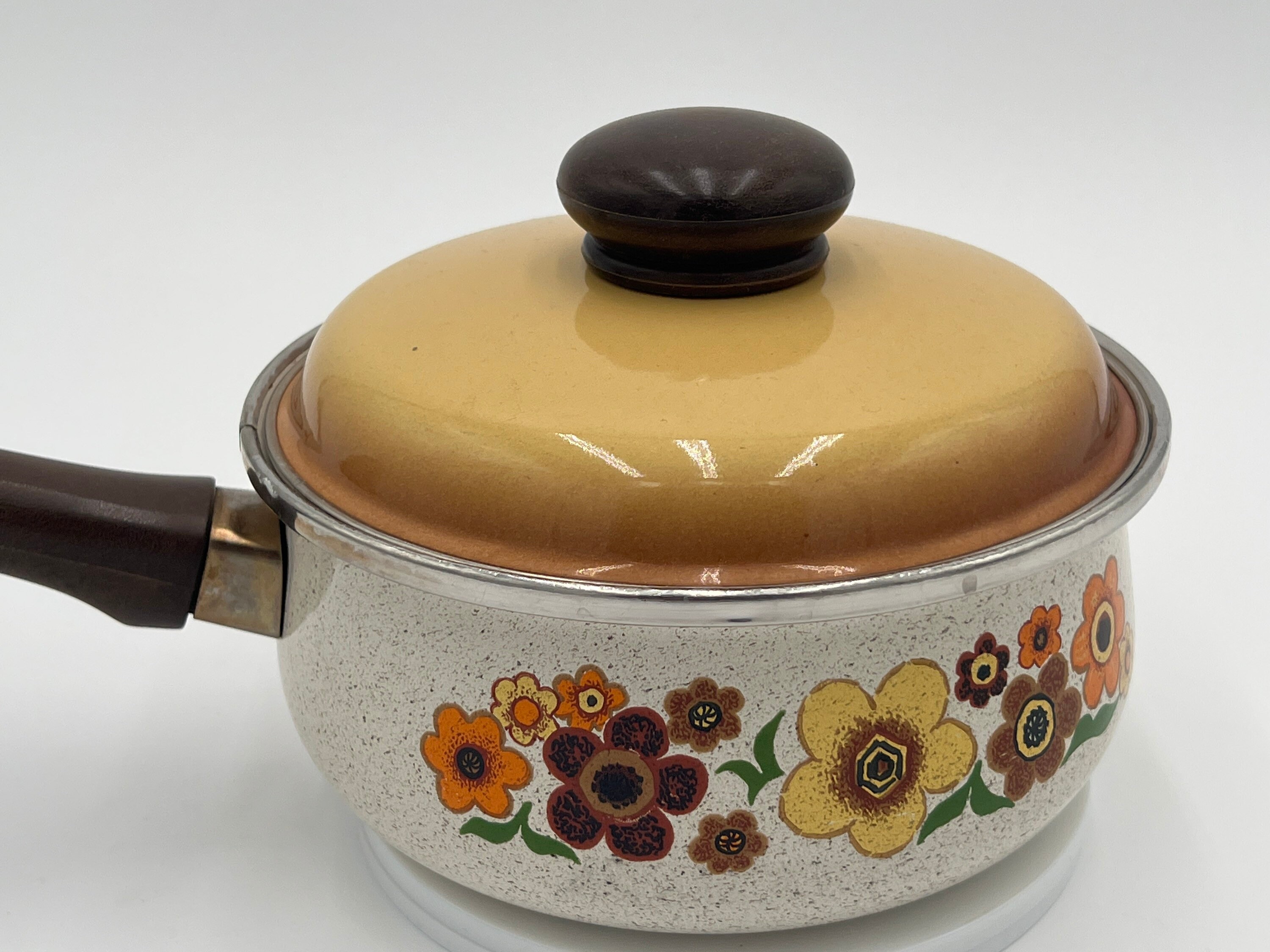 Vintage 70s Harvest Blossom Porcelain Enamel Cookware 6 PC Set Pot Pans