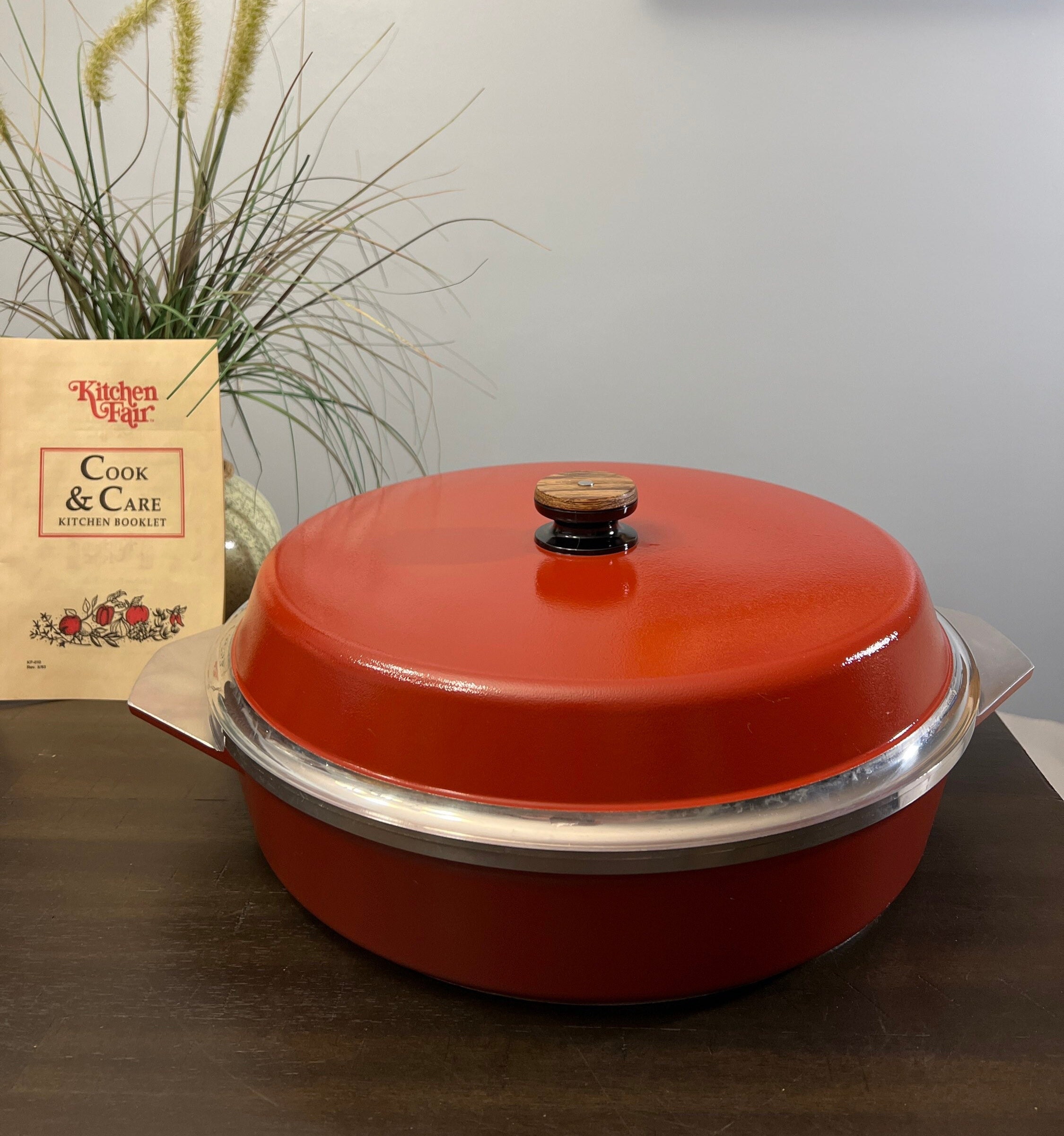 Enameled Cast Iron 8 Fry Pan - Red – Eco + Chef Kitchen