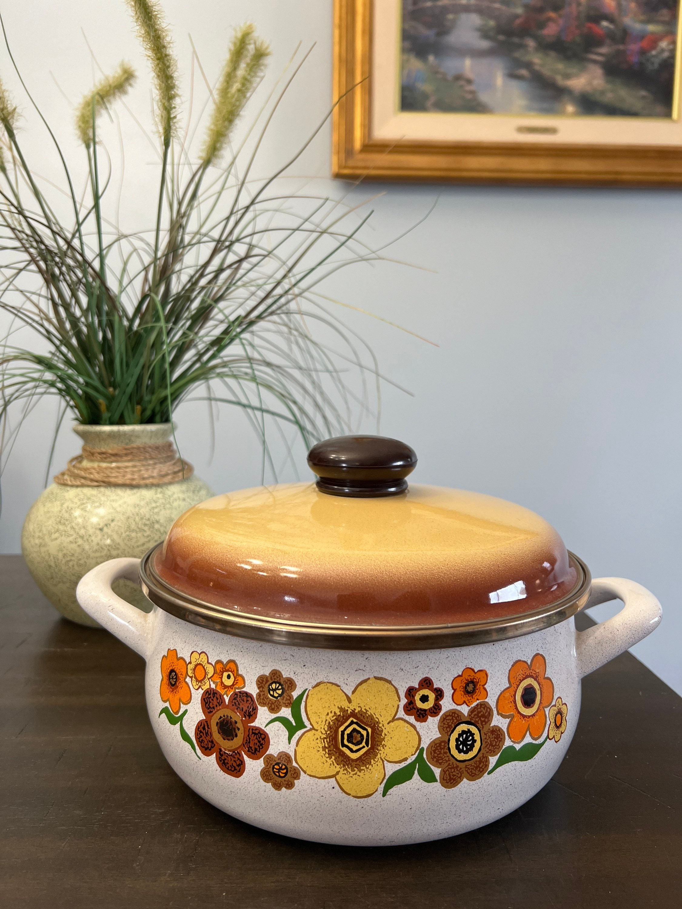 Vintage 70s Harvest Blossom Porcelain Enamel Cookware Soup/Stock Pot 2-3QT  RETRO