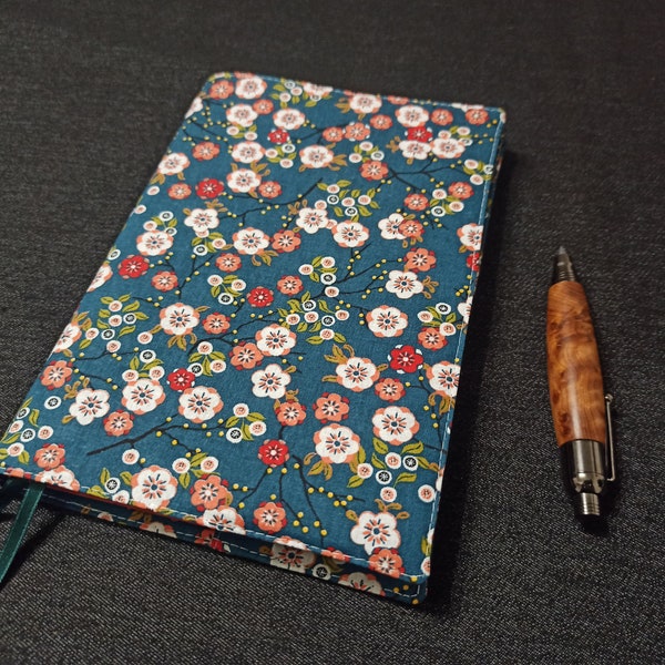 Protège agenda / cahier format A5 collection Murasaki motif Sakura - fleuri - couvre livre fait main