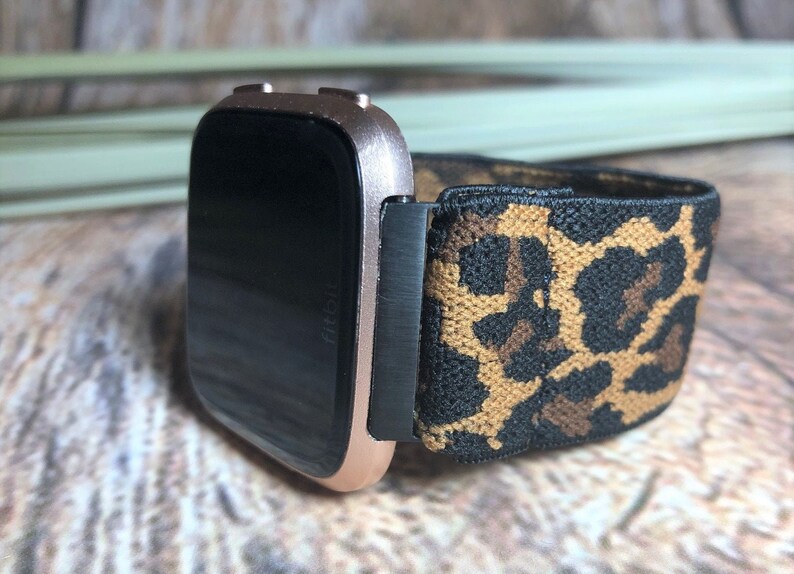 fitbit versa elastic band