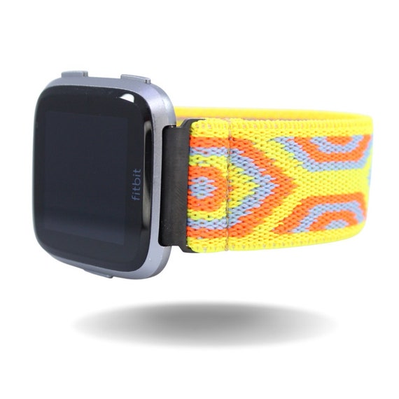 Fitbit versa yellow band cheap