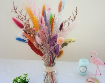 Enduring natural preserved flowers, colorful and lasting flower arrangement, colorful dry flowers, and beautiful bouquets