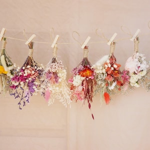 GORGEOUS Floral WALL Hanging - DRIED Flowers - Wall Decor - Home Decor - Wild Flower Wall Hanging - Vanity Decor -Christmas Decoration