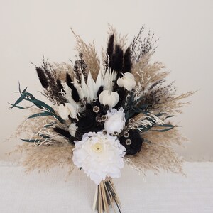 Black themed Pampas bride, Bohemian wedding dried flowers, black rabbit tail+black Pampas bouquet, wedding decoration