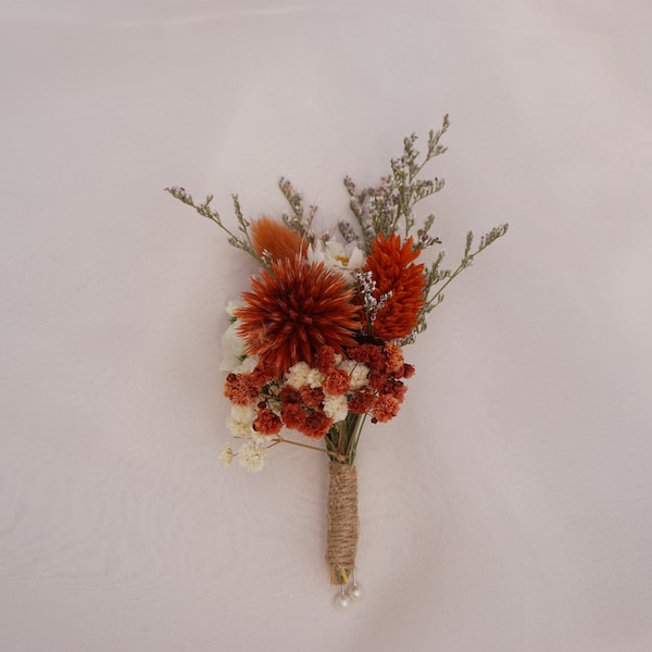 Autumn wedding boutonniere, dried flowers boutonniere, orange yellow flowers Groomsmen bohemian boutonniere