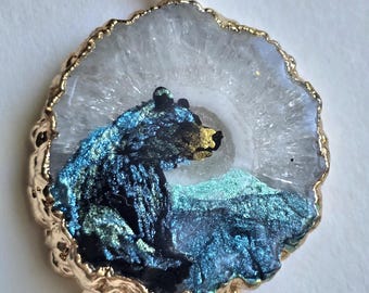 Hand-Painted Bear and Appalachian Mountains Agate Crystal Necklace – Nature Lover Jewelry