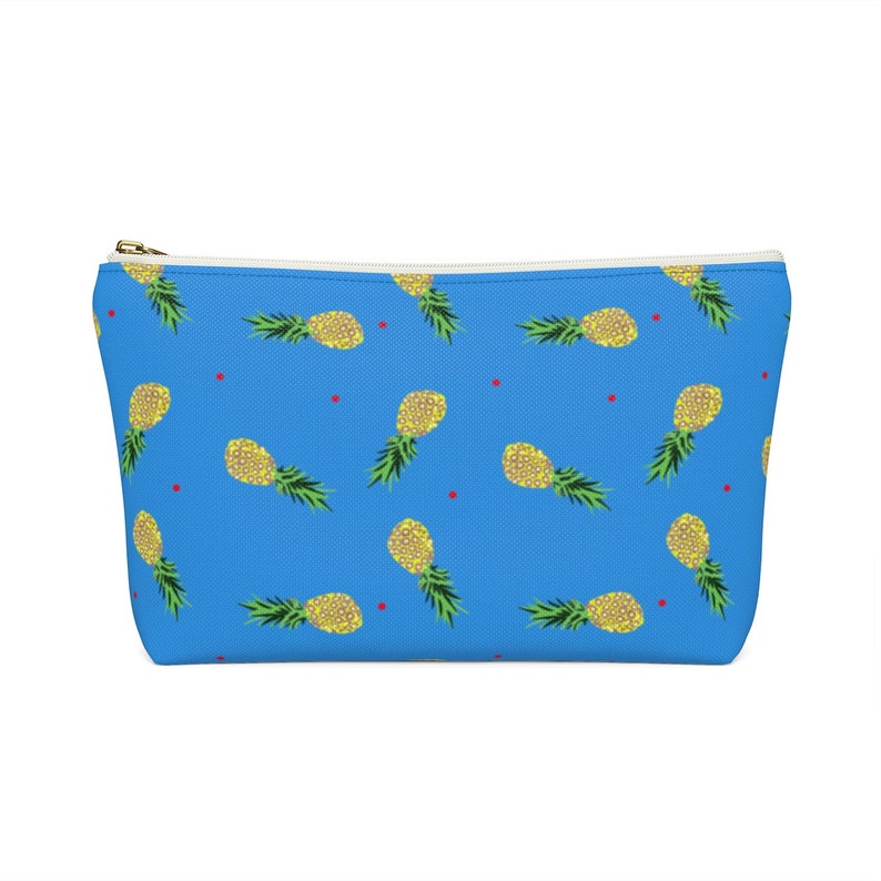 Accessory Pouch w T-bottom