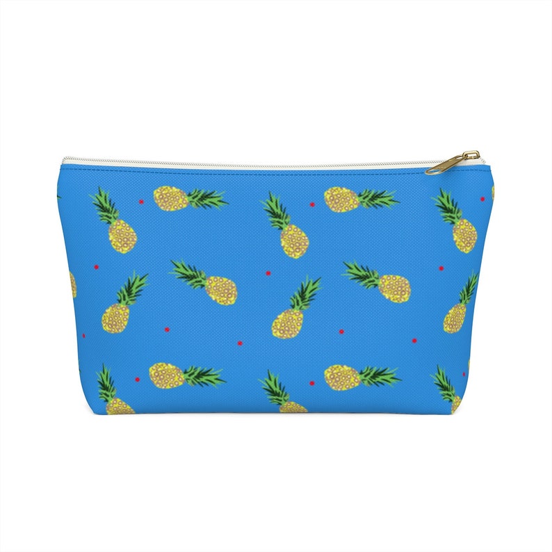 Accessory Pouch w T-bottom