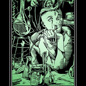 Op de afbeelding: Een zwart-groene tarotkaartillustratie met een figuur met gestikte huid, omringd door laboratoriumapparatuur. De kaart is onderaan voorzien van de tekst "KNIGHT OF CUPS".