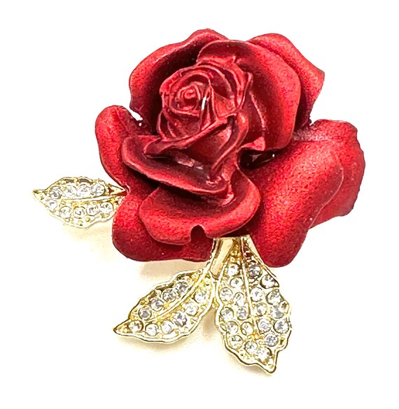 Red Rose Crystal Brooch - Elegant Floral Statement Pin  display picture 3