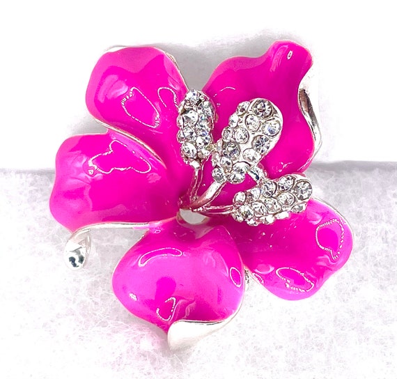 Pink Flower Brooch - Crystal Floral Pin, Elegant Rhinestone  display picture 1