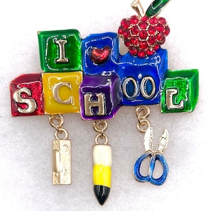 Ik hou van schoolbroche