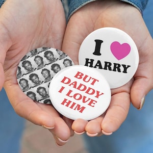 Harry Styles Fan Buttons: 2.25&quot; Concert & Gift Pins