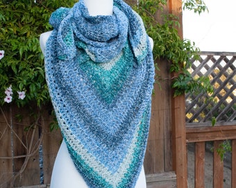 beginner triangle crochet shawl pattern, pdf pattern instant download for worsted weight easy triangle crochet shawl pattern