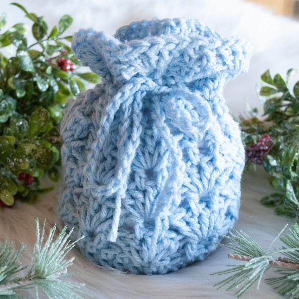 small crochet gift bag pattern, pdf pattern quick crochet gift bag, instant download crochet gift bag pattern Christmas or special occasions