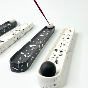 Jesmonite terrazzo wierookhouder, wierookbrander