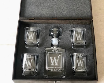Personalisierte Whisky-Dekanter-Set mit Holzkiste: Gravierte Karaffe & Gläser