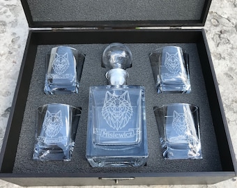 Decantador de whisky personalizado: vaso grabado con caja de madera