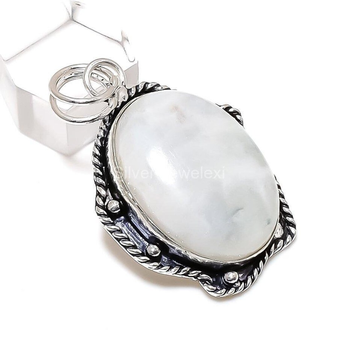 Valuable Natural Rainbow Moonstone Pendant, Gemstone Pendant, White