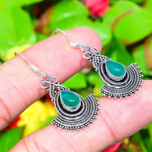 Orecchino Cabochon Onyx verde, orecchino Dangle & Drop, variazione orecchino statement, orecchino in argento sterling 925, regalo anniversario per il suo 1,70"