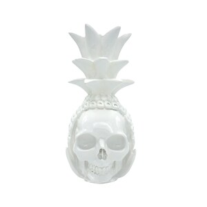 Hand made resin pineapple skull, skull art, skull homeware, kitchen ware