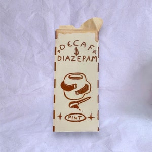 Vaso de caixa de leite, descafeinado e diazepam, Spoonie, doença crônica, invisível, medicamentos para saúde mental, feito à mão, utensílios de cozinha inovadores, cerâmica,
