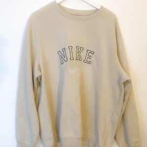 vintage nike sweatshirt pastel
