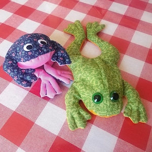 Bean Bag Frog Pattern - PDF Download File To Make 2 Sizes of Cute Frogs 9 and 11 inches - Easy Instructions - Simple Stuffed Frog Pattern