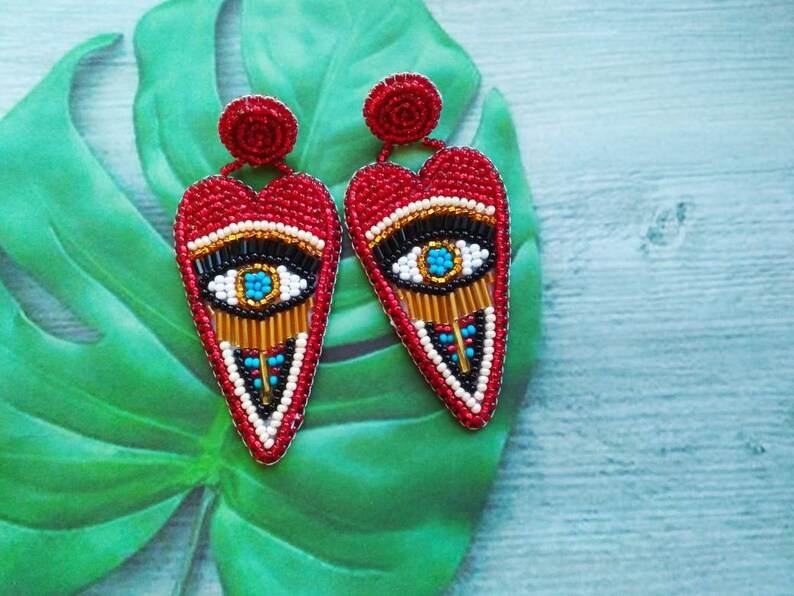 Red evil eye earrings Bead embroidery heart earrings Large image 0