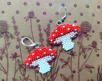 Cute red mushroom earrings seed beaded, Cottagecore earrings, Woodland earrings, Botanical aesthetic drop earrings,Toadstool earrings