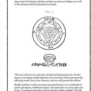 Op de afbeelding: Zwart-wit illustratie van een mystiek talisman met een zonnesymbool in een driehoek, omringd door symbolen en tekst. Daaronder een kleiner, gedetailleerd ontwerp en tekst. De pagina komt uit een boek.