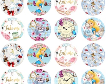 Könnte beinhalten: Ein Bogen mit zwanzig runden essbaren Cupcake-Auflegern mit Alice im Wunderland-Motiven, darunter Uhren, Teetassen, Rosen sowie der Text Take me und Eat me, angeordnet in einem Raster auf weißem Hintergrund.