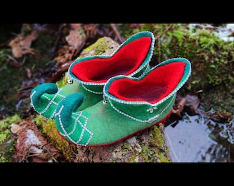 Elven shoe. Shoes with soles for street processions and parades.  Fairy shoe. Felt shoes. Filzshue. Halloween costume. Christmas suit
