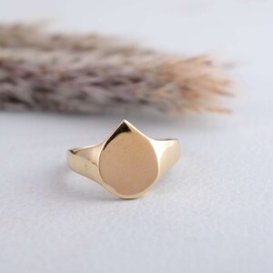 Personalized Oval Signet Ring by Gracepersonalized