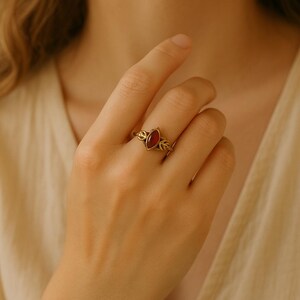 Vintage Floral Garnet Ring | Antique Gold Leaf Ring | Red Stone Dainty Ring | Botanical Statement Ring | Gift for Her