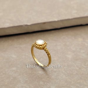 Bague pierre de lune arc-en-ciel naturelle, bague en argent sterling pierre de lune arc-en-ciel, bague tendance, bague avec pierres précieuses, bague cadeau, bague en or, bague de promesse
