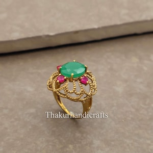Handcrafted Gold-Plated Ring with Green Emerald & Pink Ruby Accents – Vintage-Inspired Statement Jewelry