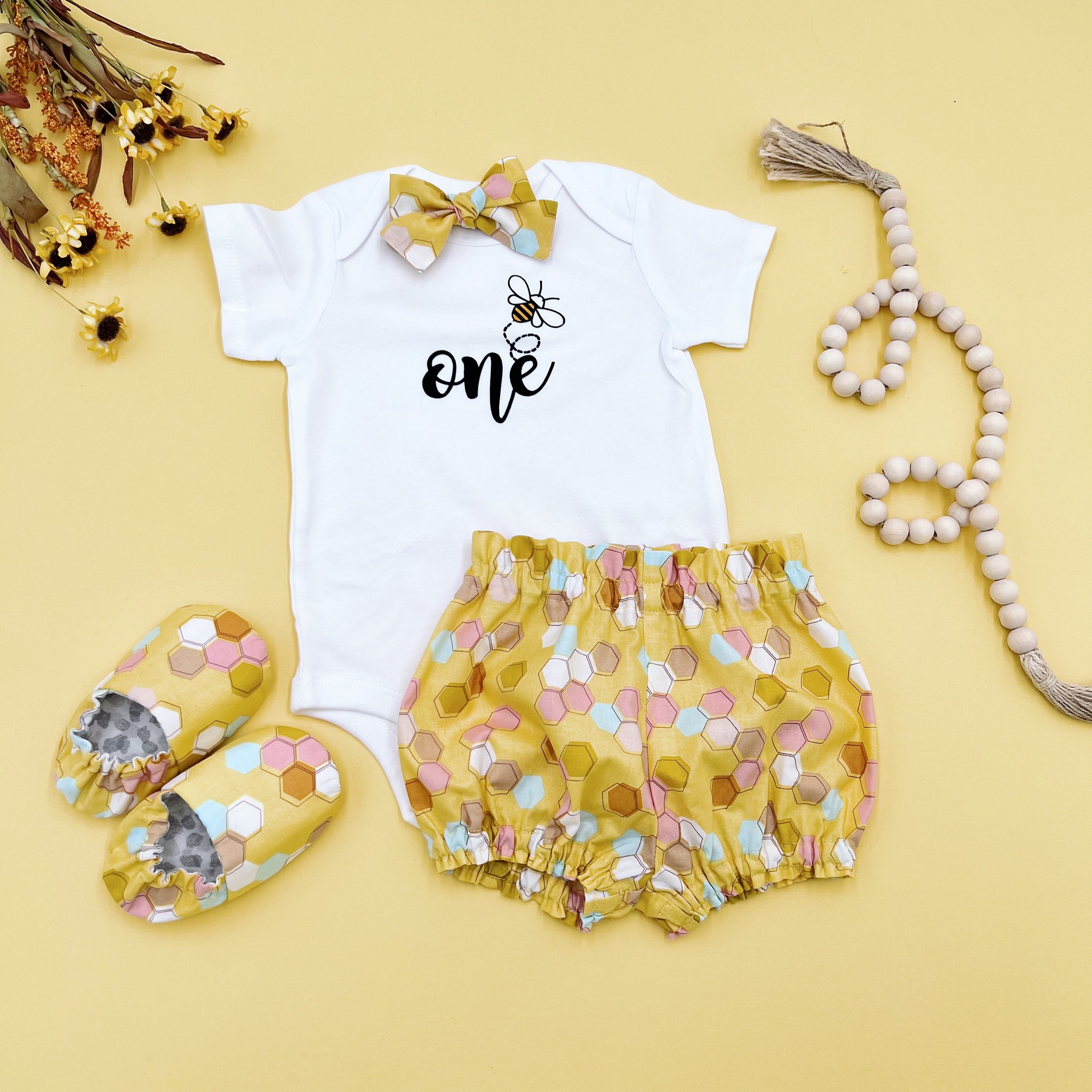 First birthday Girl outfit. "One" First Bee-Day Outfit. Handmade Premium Cotton Baby Outfit.