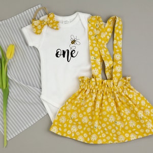 Bee-Day Baby Girl Outfit