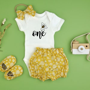 First birthday Girl outfit. &quot;One&quot; First Bee-Day Outfit.