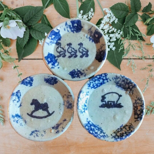 Rustic Animal Motif Tea Bag Butter Pat Pottery Dishes, Tea Lover Gift, Kitchen Decor, Farmhouse Style