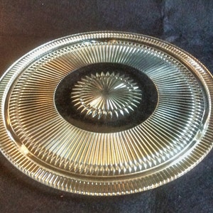 Glass Round Cake Serving Footed Platter, Vintage Cake Stand, Elegant Dessert Display