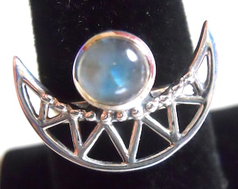 Stunning Sterling Silver Crescent Moon Ring with Round Cabochon Moonstone - Boho Celestial Half Moon Statement Ring