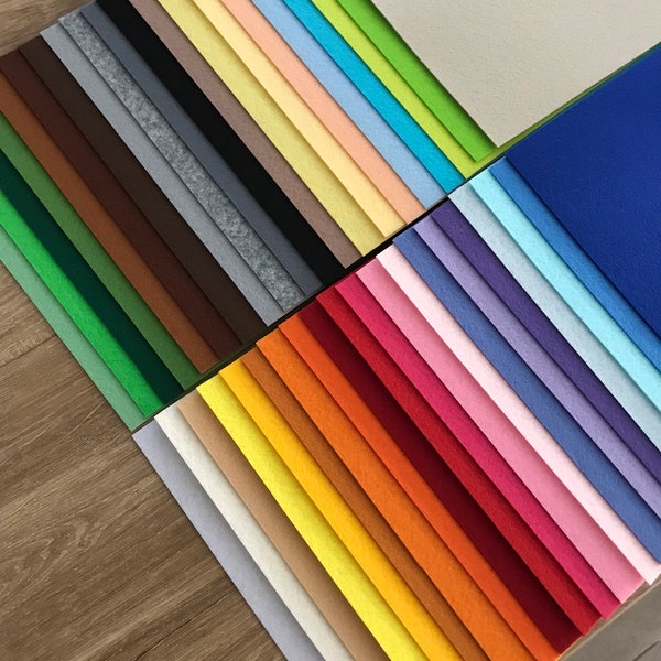 17,35 euro/m2 Feltro coreano 1,2 mm 47 colori 22*30 cm