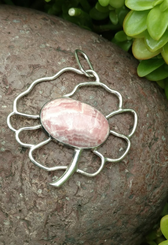 Flower pendant, Native American Jewelry, Jewelry,