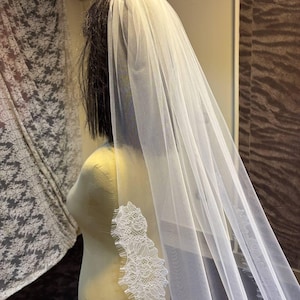 bridal french lace veil, veil lace edge, bridal Chantilly lace  veil, 1 tier Veil Lace edge, cathedral lace veil, french veil for bride