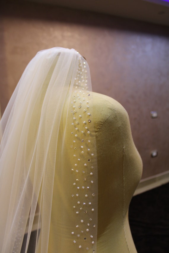 VeilshopBoutique Bridal Veil with Beads, Rhinestone Ivory Veil, Beaded Edge Cathedral Veil, White Crystal Beads Long Veil, Rhinestone Beaded Veil Bride