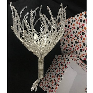Wedding Bouquet holder, Rhinestone bouquet holder for bride, Bridal Bridesmaids Gifts, Custom Bouquet holder, bouquet wrap, wedding flowers