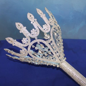 bridal Hand Bouquets holder, Rhinestones Bouquet, Crystals Brooch Silver Bouquet, Flower Girl holder, Wand Bridesmaids Gifts, Bouquet holder